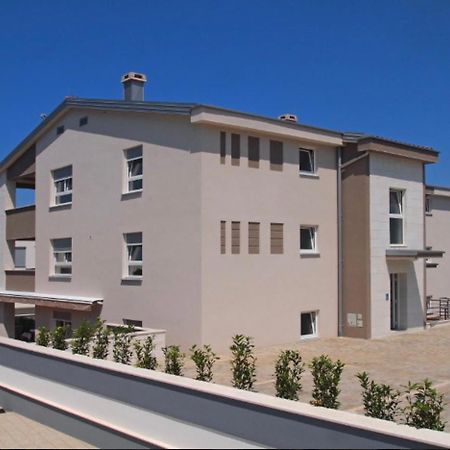 Daska Apartmani Njivice Esterno foto