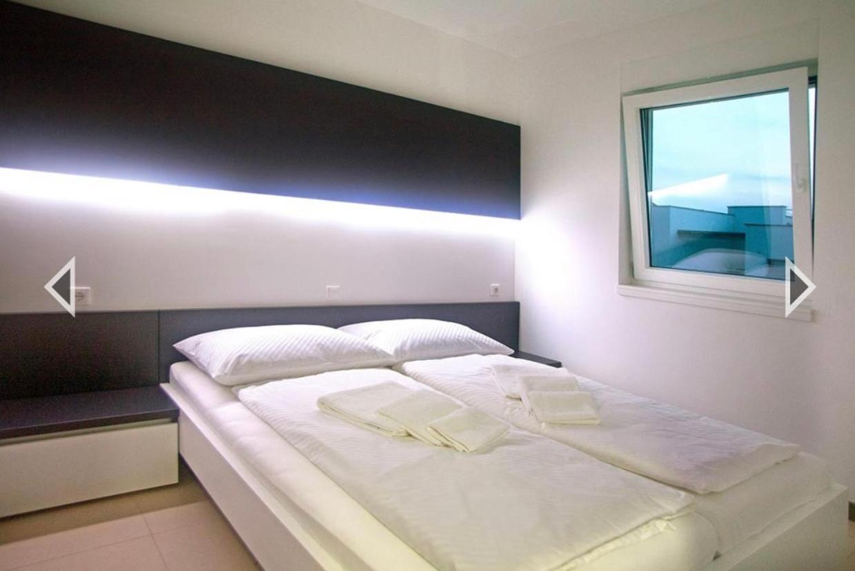 Daska Apartmani Njivice Esterno foto