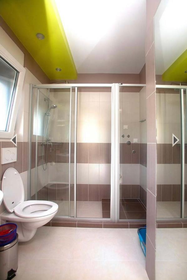 Daska Apartmani Njivice Esterno foto