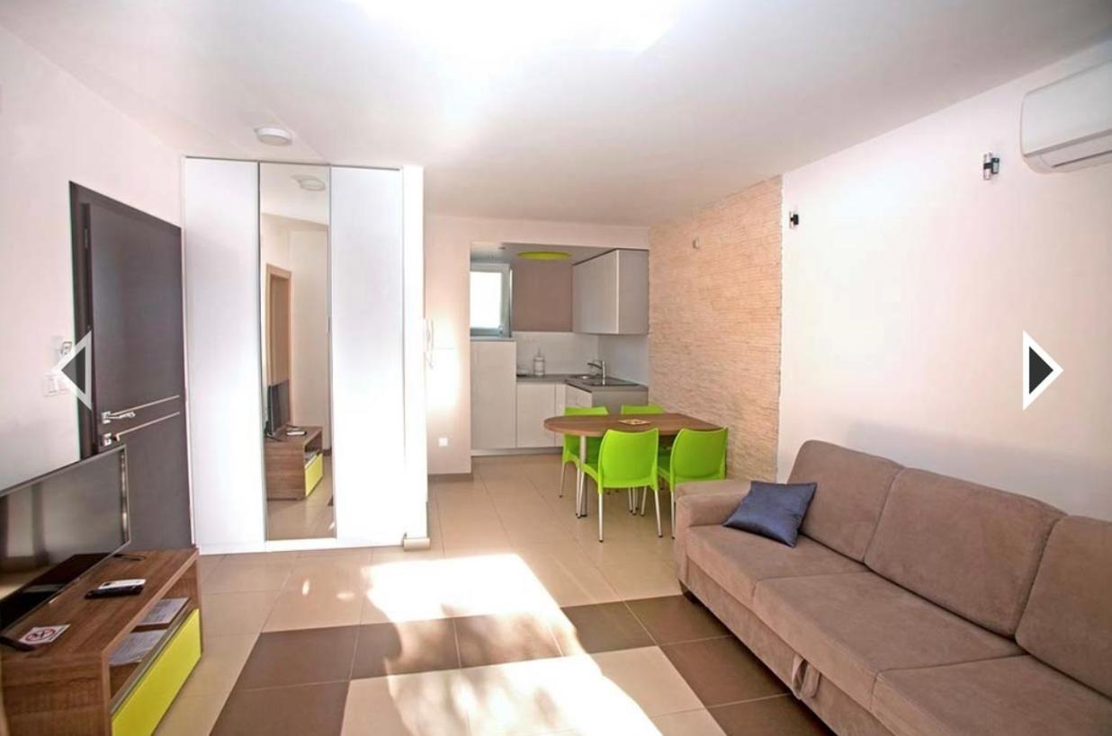 Daska Apartmani Njivice Esterno foto