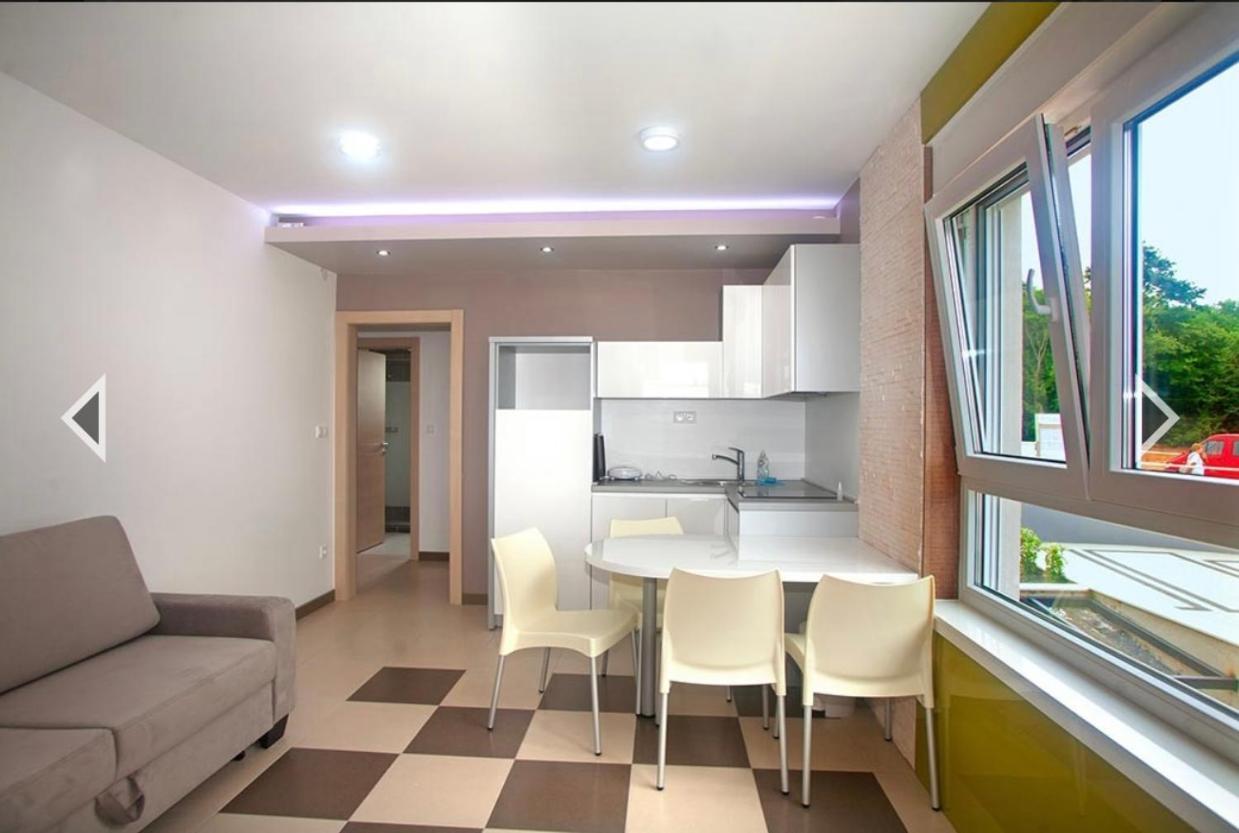 Daska Apartmani Njivice Esterno foto