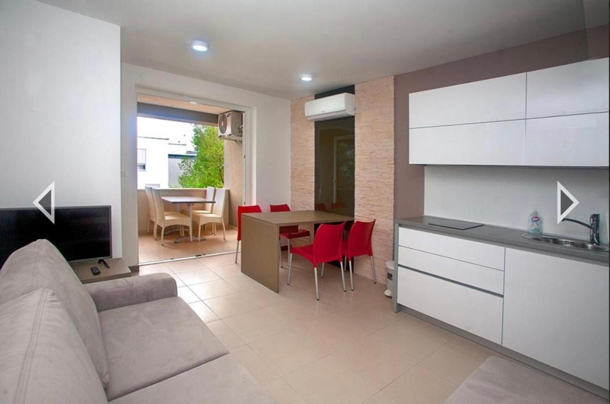 Daska Apartmani Njivice Esterno foto