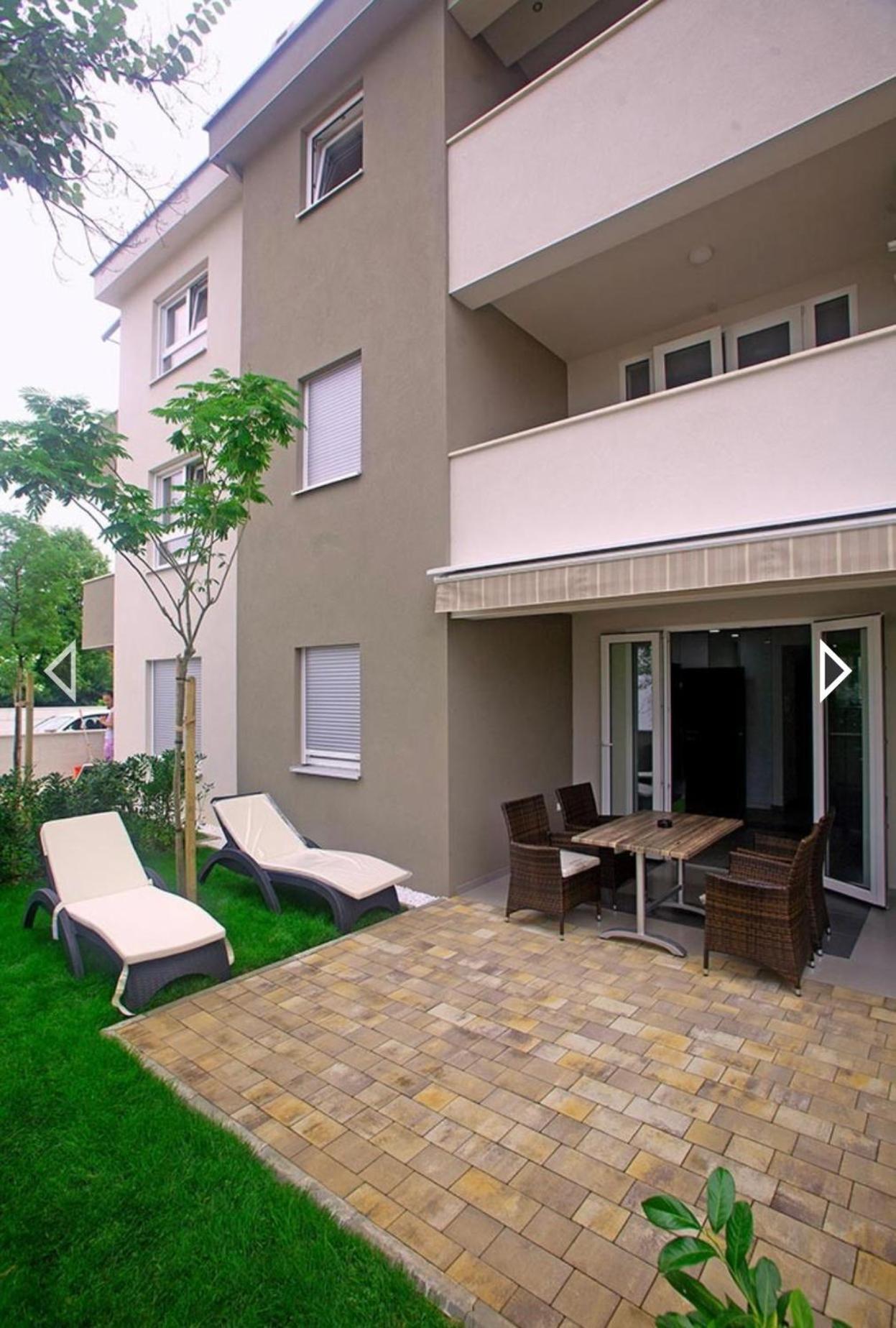 Daska Apartmani Njivice Esterno foto